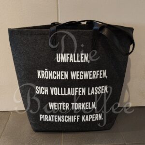 Filztasche groß ,,Krönchen wegwerfen…“ mit Kunstleder Henkel