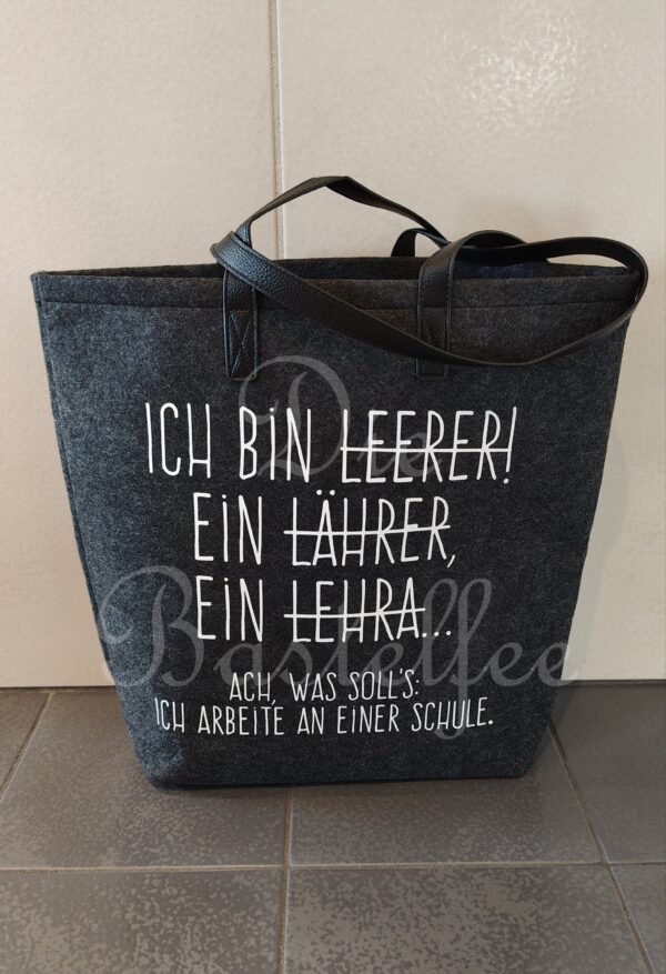 Achtung B-Ware! Filztasche groß ,,Lehrer..." schief vernäht!